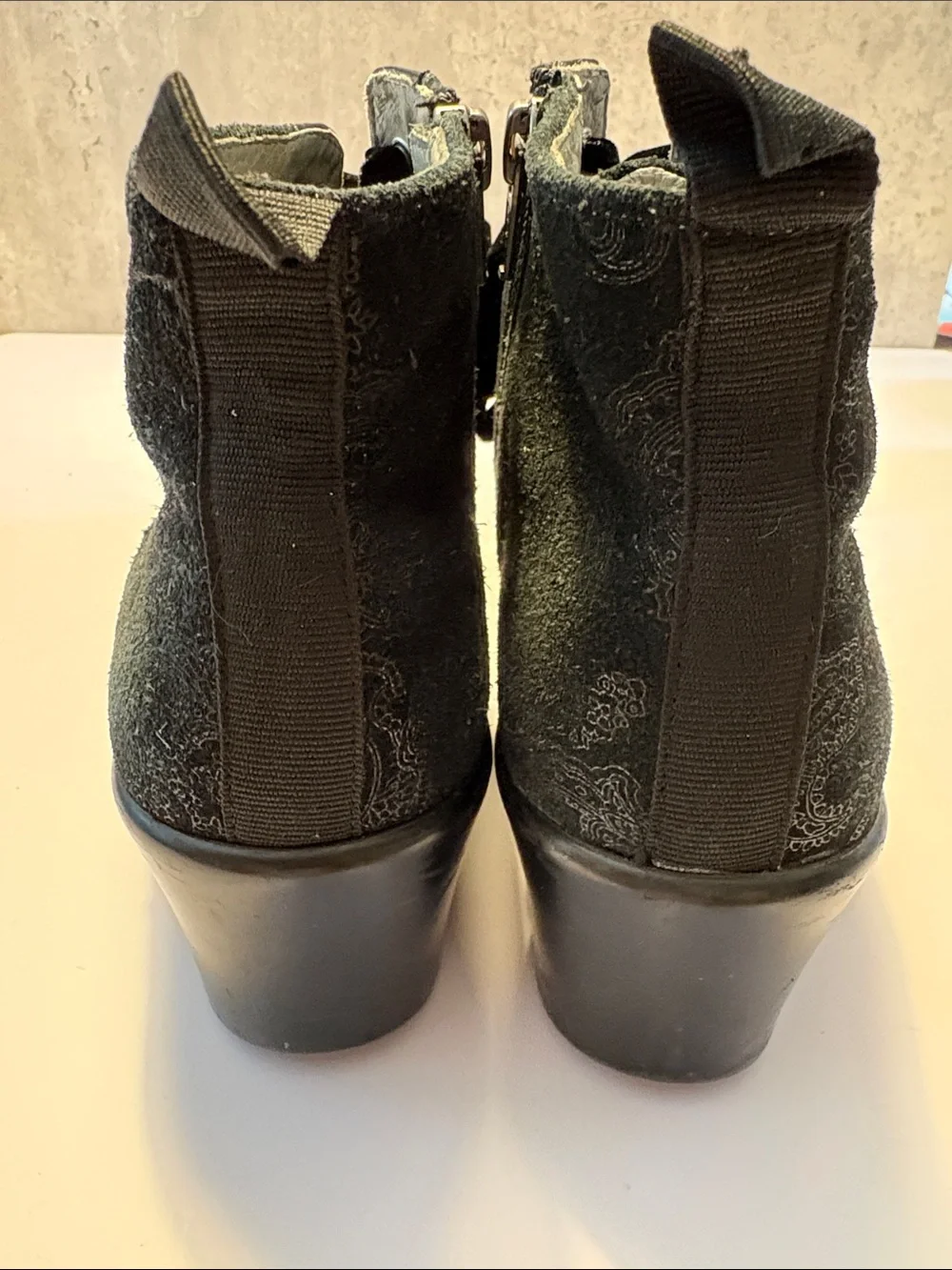 Algeria Black suede women’s Lace-Up Ankle Boots size 38 (7.5) w/ subtle pattern
